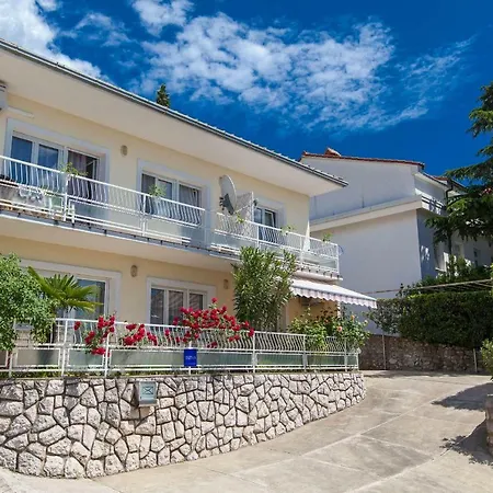 Apartment Bujan